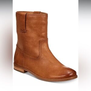 Frye Anna Shortie Boots in Cognac, NWT - size 6